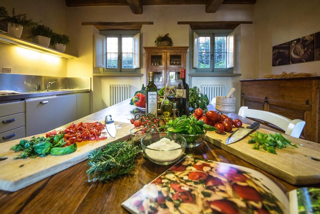 Odina Agriturismo Loro Ciuffenna Kültér fotó